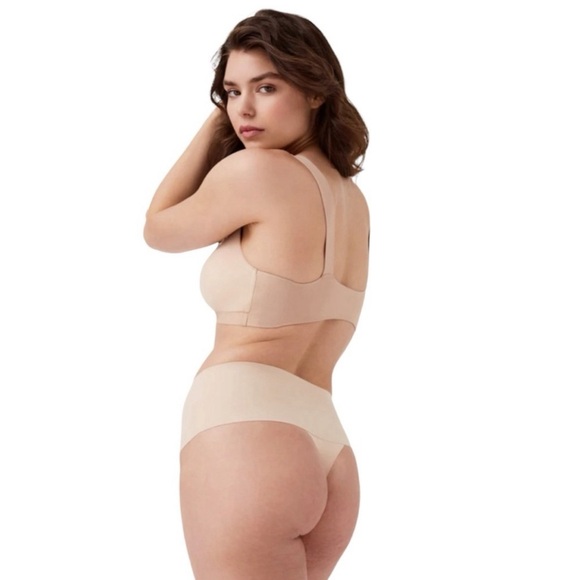 SPANX | Undie-tectable® Smoothing Thong, in Soft Nude, Size S, NWT - Picture 9 of 10